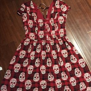 Cute rayon skull dress. Never worn.